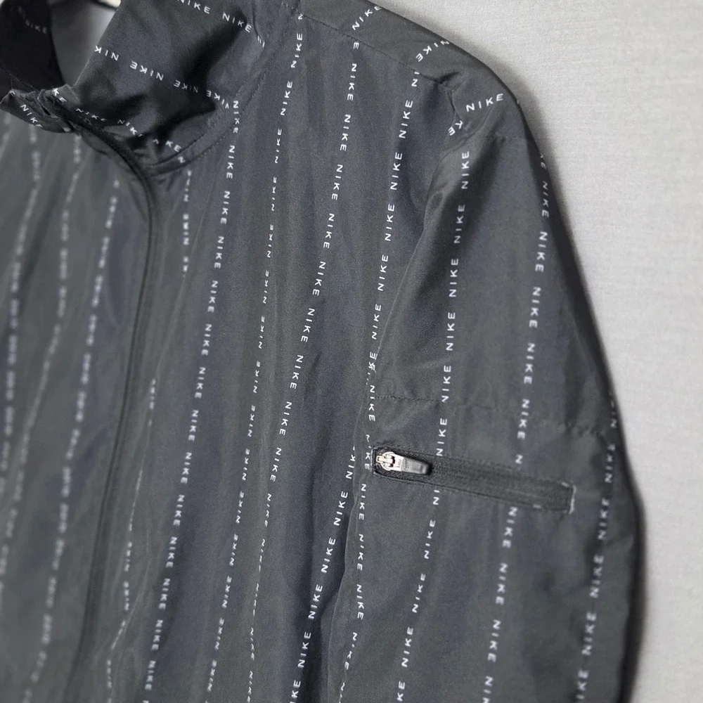 Nike Dri-FIT Icon Clash Pinstripe Running Jacket Black White Women's M